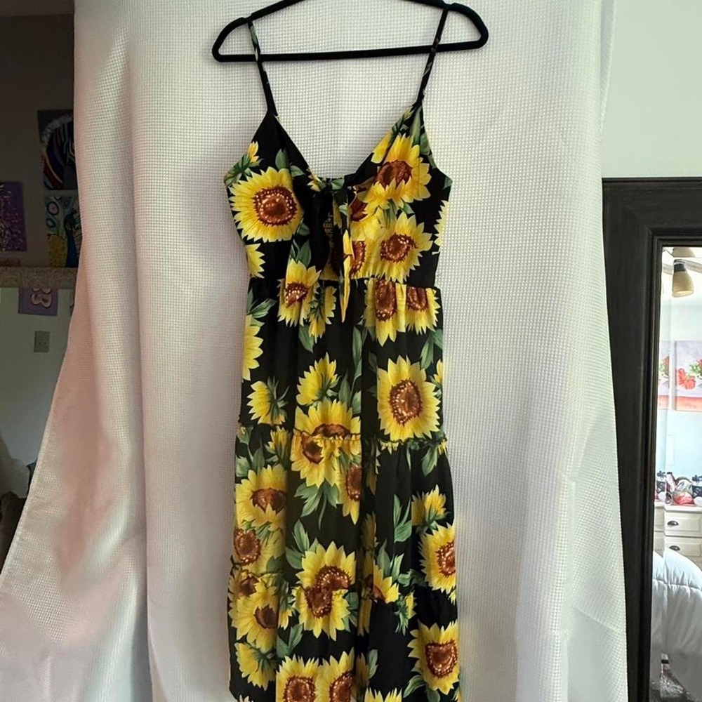 Sunflower midi dress with tie detail Size S